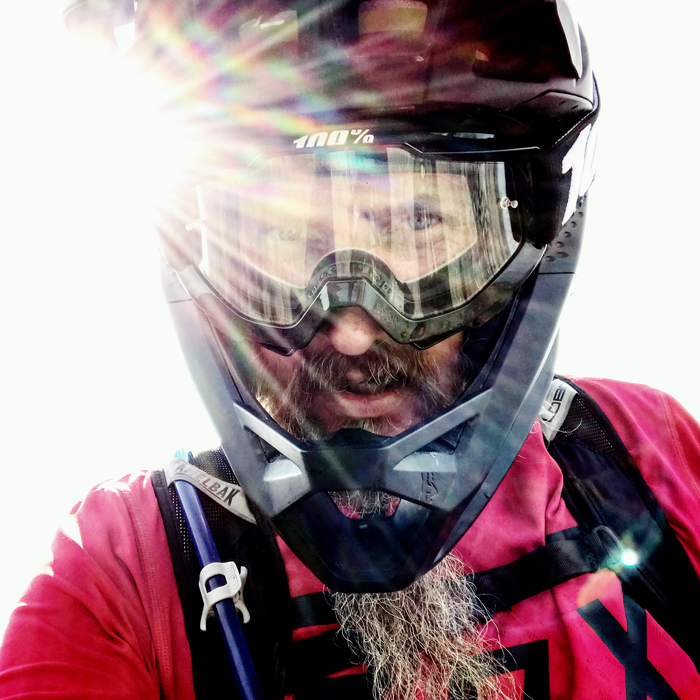 NB Full face helmet selfie
